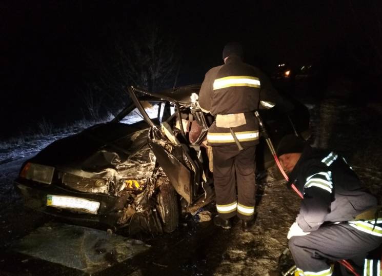 У Черкаській області у страшному ДТП загинула 1 людина та 5 постраждали