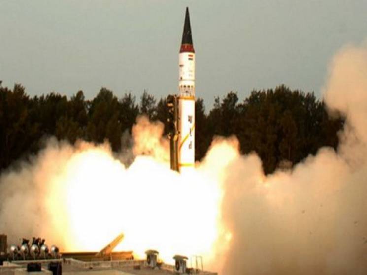 Индия испытала ядерную ракету (ФОТО)…