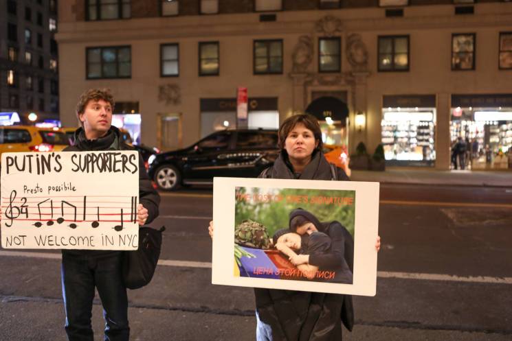 В Нью-Йорке протестовали против концерто…
