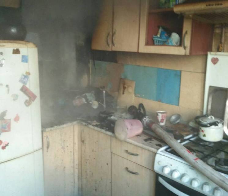 На вулиці Лялі Ратушної ДСНСники врятува…