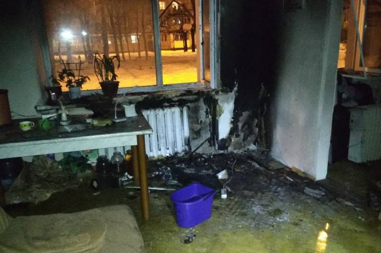 В Харькове в пятиэтажке загорелась кварт…