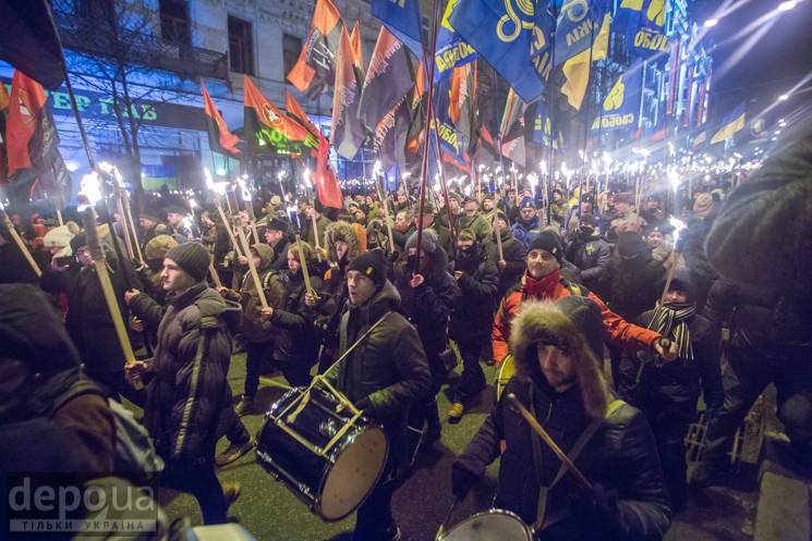 Тисячі вогнів: Як у Києві відзначили 110…