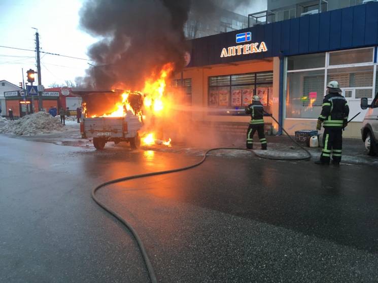 В Олександрії біля супермаркету спалахну…