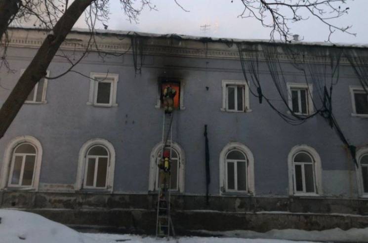 Чим відома будівля, яка горіла в Києво-П…