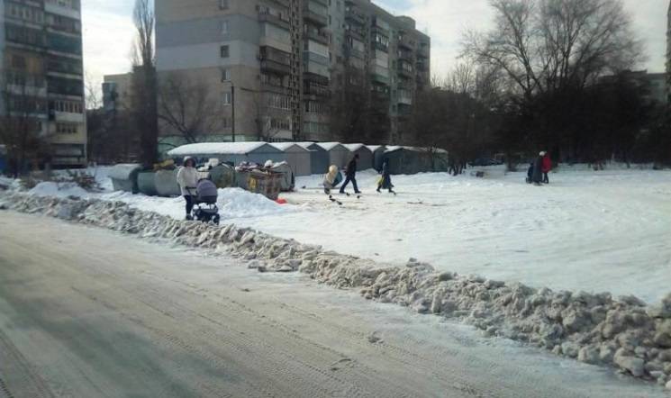 У Новомосковську через прибирання снігу…
