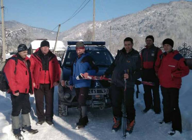 Закарпатские спасатели разыскали в горах…