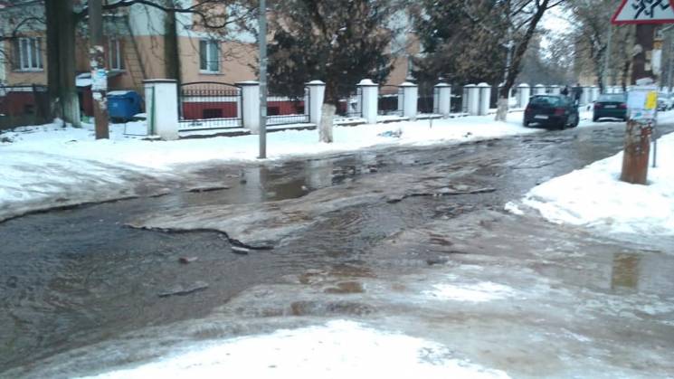 В Ужгороде произошел прорыв водопровода…