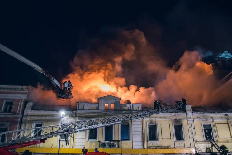 В Киеве загорелся ресторан (ФОТО, ВИДЕО)…