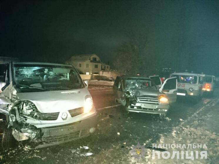 На Харківщині у автоаварії постраждали ш…