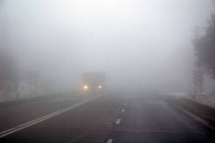 Столичних водіїв попередили про туман, а…