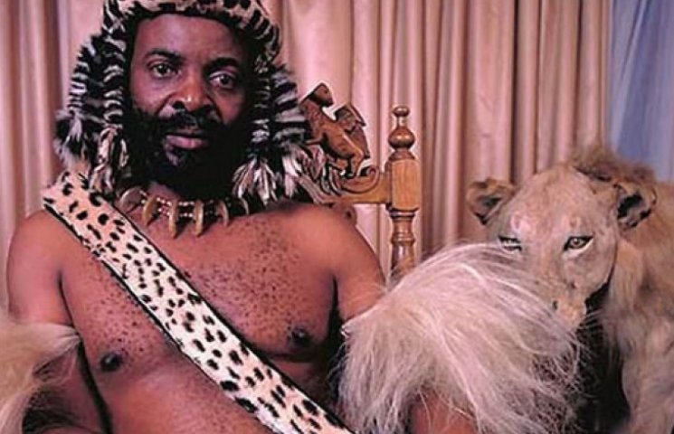66-летний король зулусов шестой раз жени…