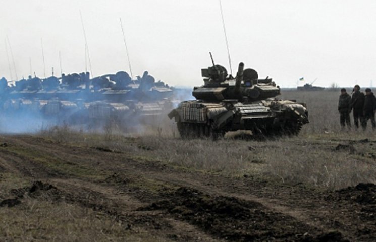 У Україну прорвалися сім російських танк…