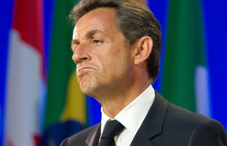 После 15-часового допроса Саркози обвини…