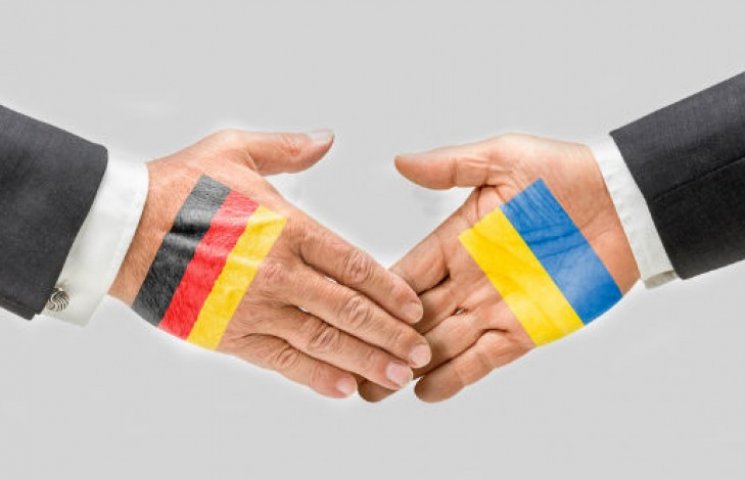 Германия уговорила Украину вновь готовит…