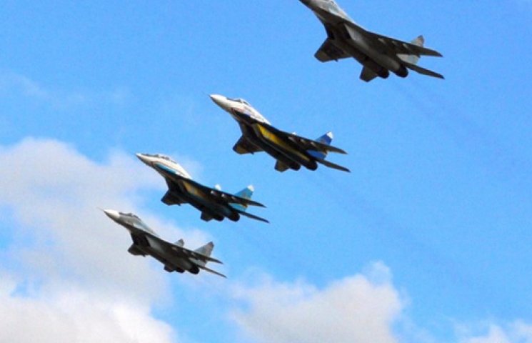 Украинская авиация нанесла удар по боеви…