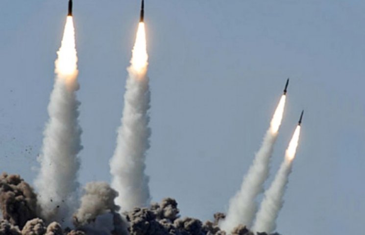 Северная Корея запустила сто ракет в сто…