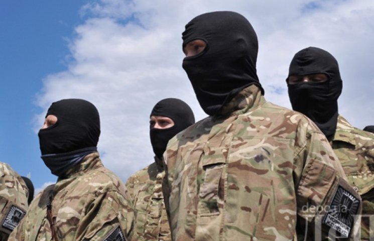 Бойцы «Азова» задержали помощника Пушили…