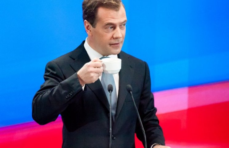 Медведев объявил о возвращении России в…