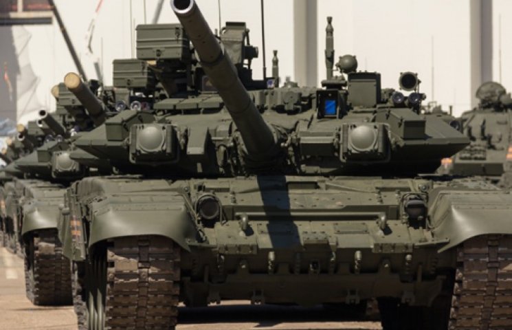 Три десятка российских танков замечены у…