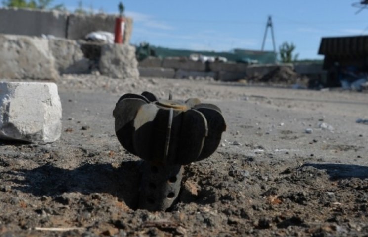 Славянск чистят от бомб террористов. Зам…