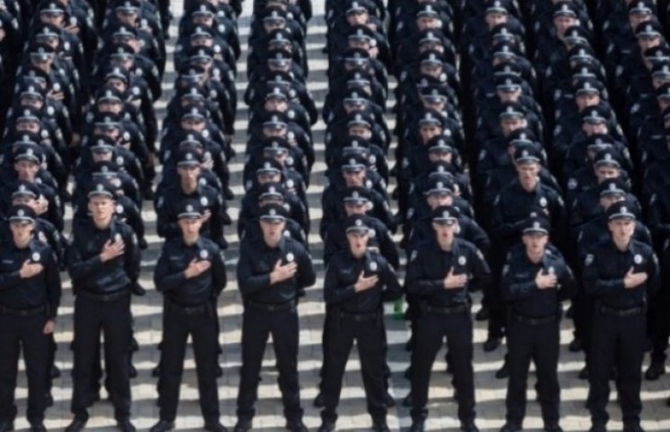 Патрульні поліцейські у Києві вдягнули б…