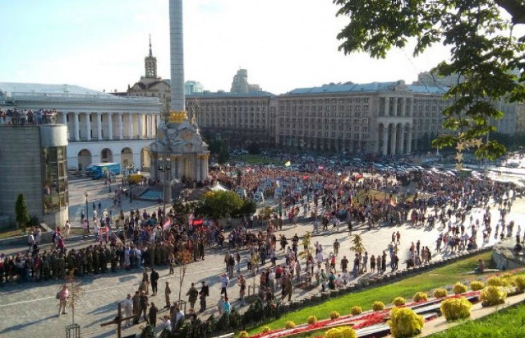 Віче "Правого сектору" на Майдані (ВІДЕО…