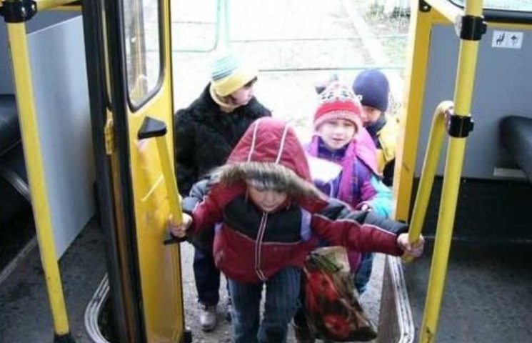 На Миколаївщині дитину затиснуло дверима…
