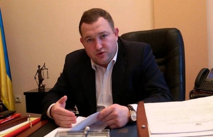 Прокурор Мартинюк "дрейфує" між Хмельнич…