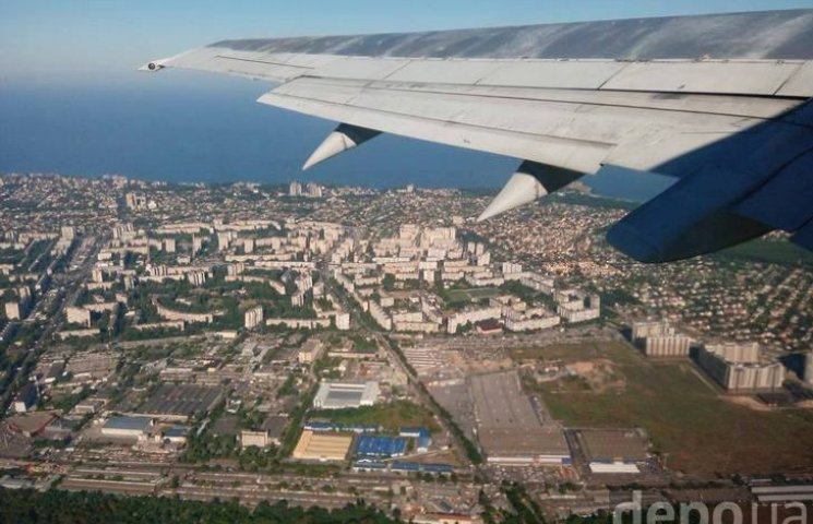 Новий авіарейс "Київ - Одеса": Піар Саак…