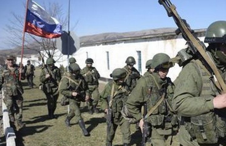 Російські війська скупчуються у житлових…