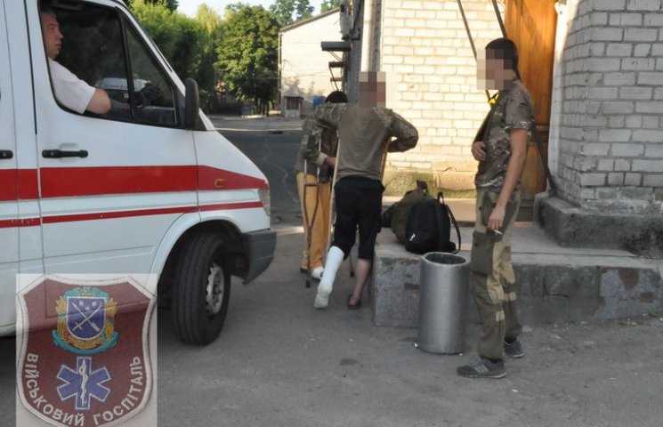 В Днипро из АТО доставили раненых бойцов…