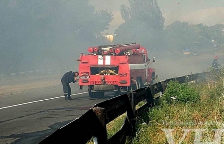 У Маріуполі на під'їзді до аеропорту вин…