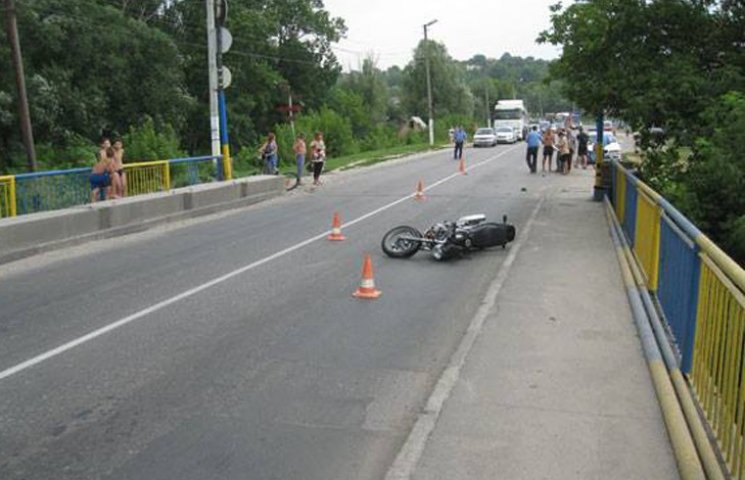 На Сумщині мотоцикліст збив шестирічного…