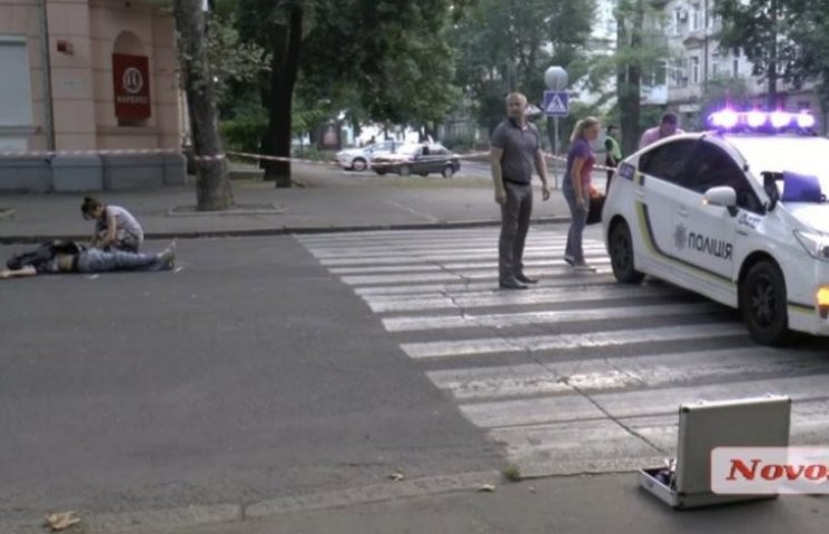 У центрі Миколаєва машина збила військов…