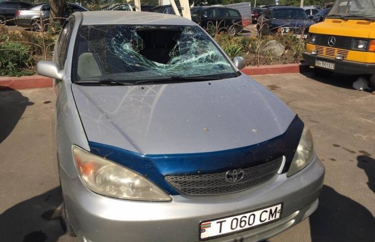 Патриоты Одессы повредили авто "колораду…