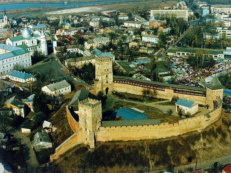 В Іспанії збудували луцький замок Любарт…