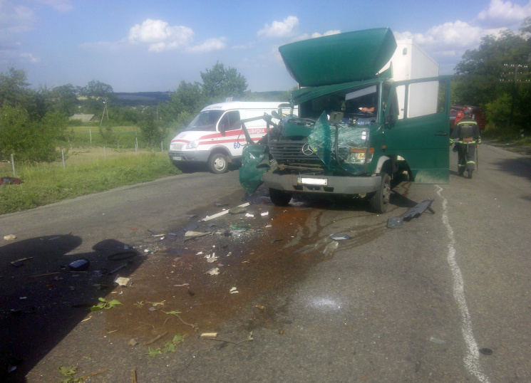 На Черкащині зіткнулися дві вантажівки…