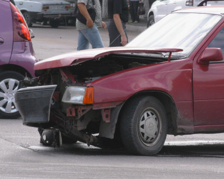 В центрі Олександрії "побилися" дві авті…