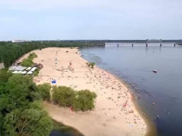 Центральный пляж Кременчуга признали опа…