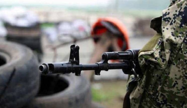 Боевики на Донбассе дважды открывали ого…