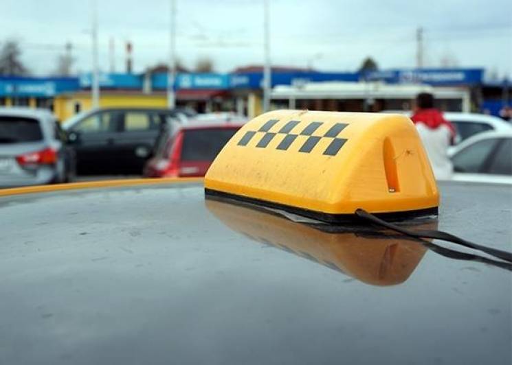 В Армавірі  нелегальні таксисти втратили…
