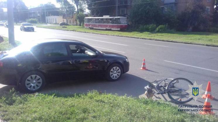 У Харкові водій Audi збив велосипедиста…