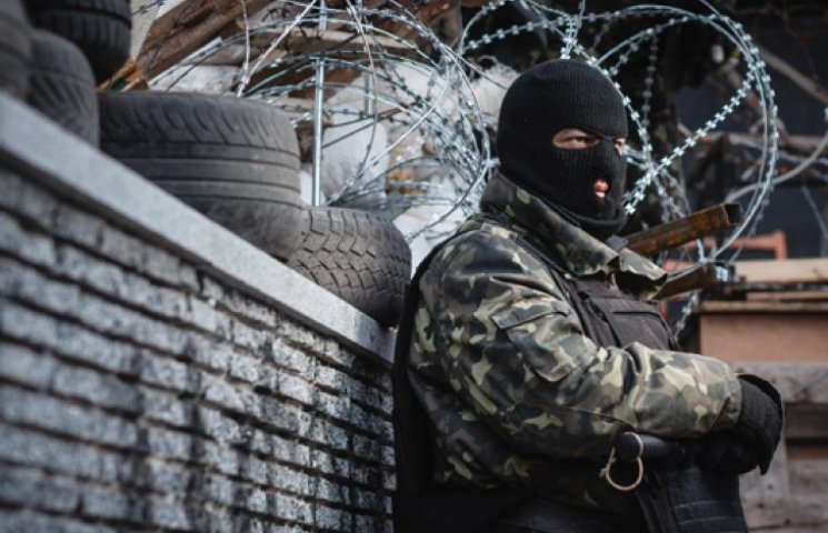 Террористы контролируют треть Донецкой и…