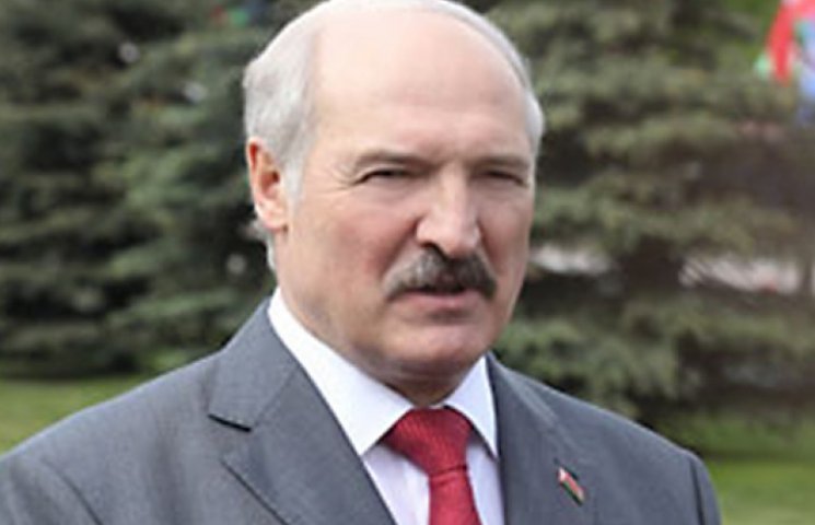 На инаугурацию Порошенко Лукашенко приех…