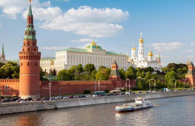 Кремль: Порошенко позвонил Путину поздра…