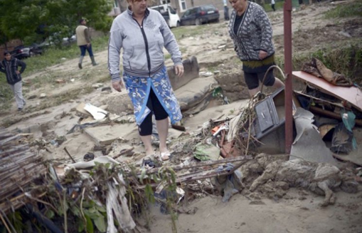 В Болгарии наводнение отрезало от «больш…