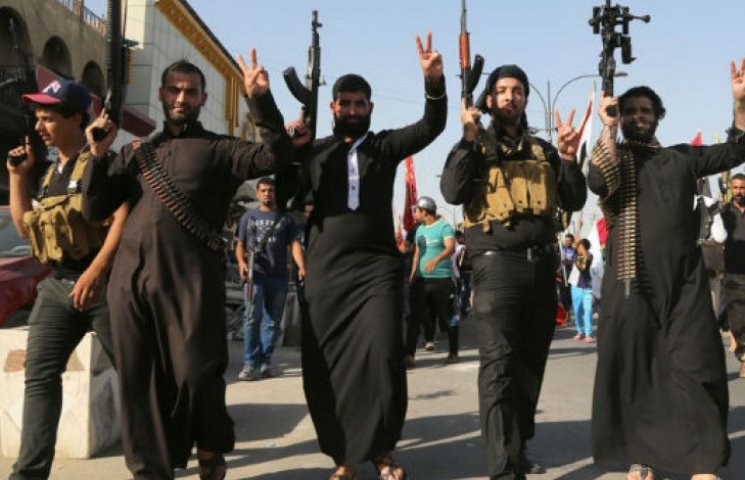 Исламисты, повергнувшие в ужас Ирак, объ…