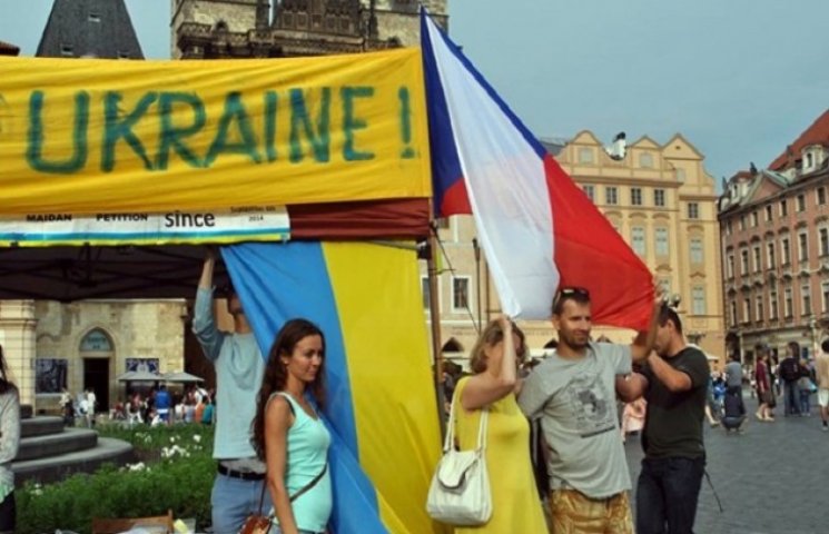 У Чехії влаштували "Майдан" на підтримку…