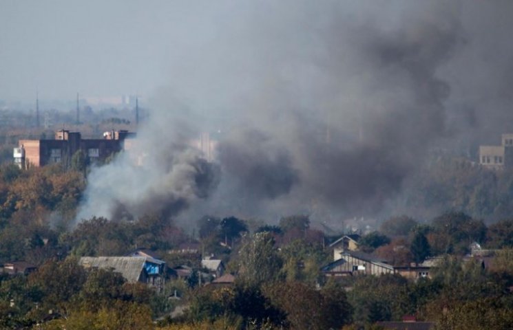 Терористи обстріляли околиці Донецька з…