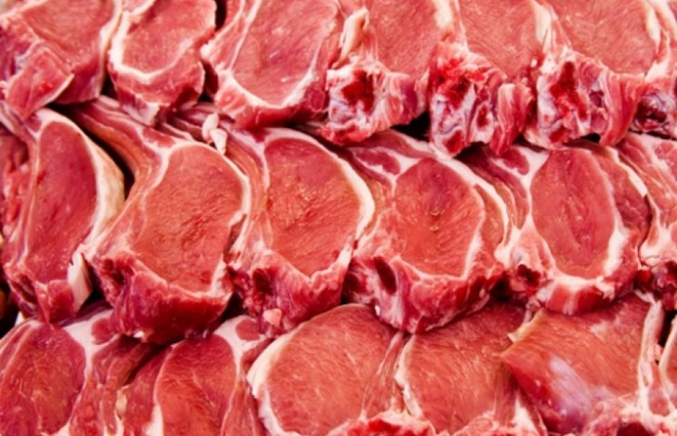 На Хотинщині заборонили продаж м'яса чер…